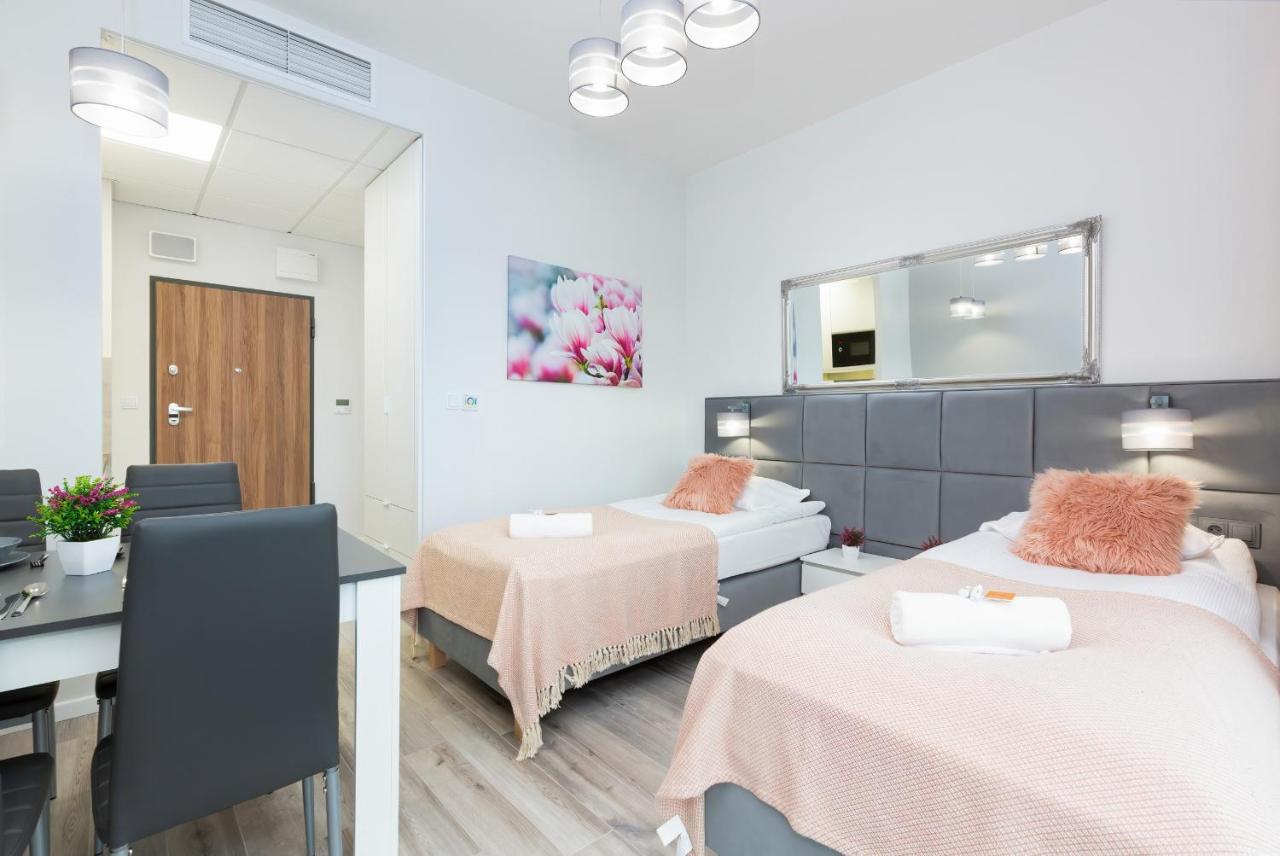 Warsaw Prymasa Tysiaclecia Business Centre By Noclegi Renters Extérieur photo