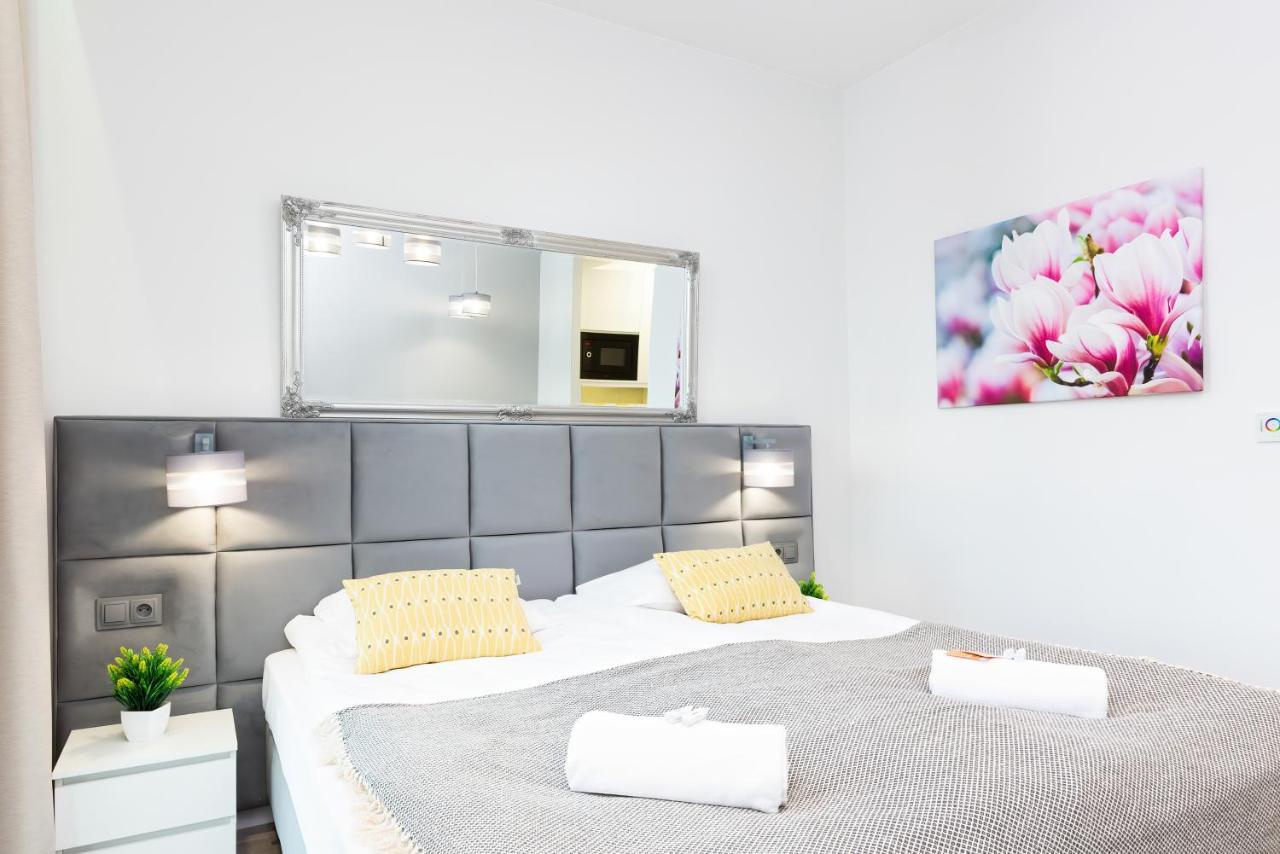 Warsaw Prymasa Tysiaclecia Business Centre By Noclegi Renters Extérieur photo